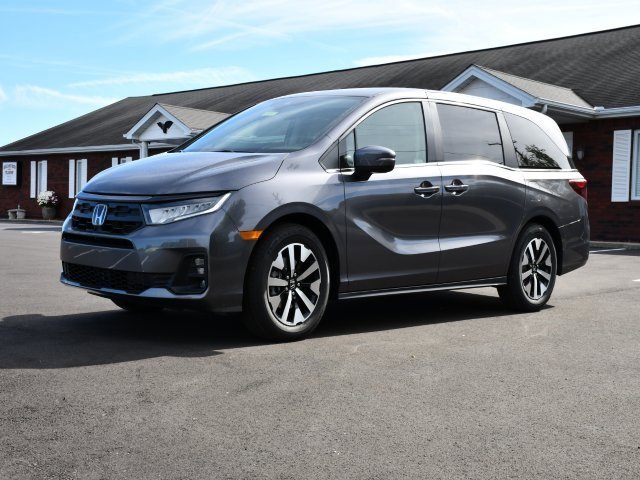 New 2026 Honda Odyssey EX-L image 3