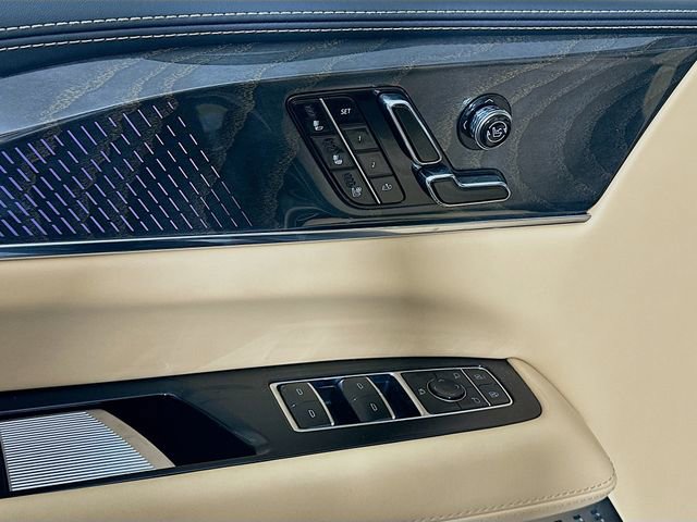 New 2025 Cadillac Escalade IQ Sport 2 AWD/4WD image 18