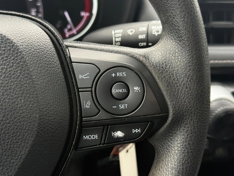 Used 2024 Toyota RAV4 LE image 21
