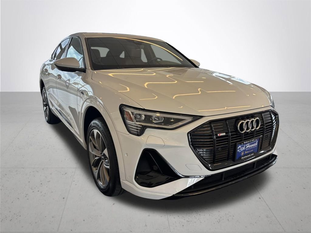 Used 2021 Audi e-tron Premium Plus w/ Premium Plus Package AWD/4WD image 5
