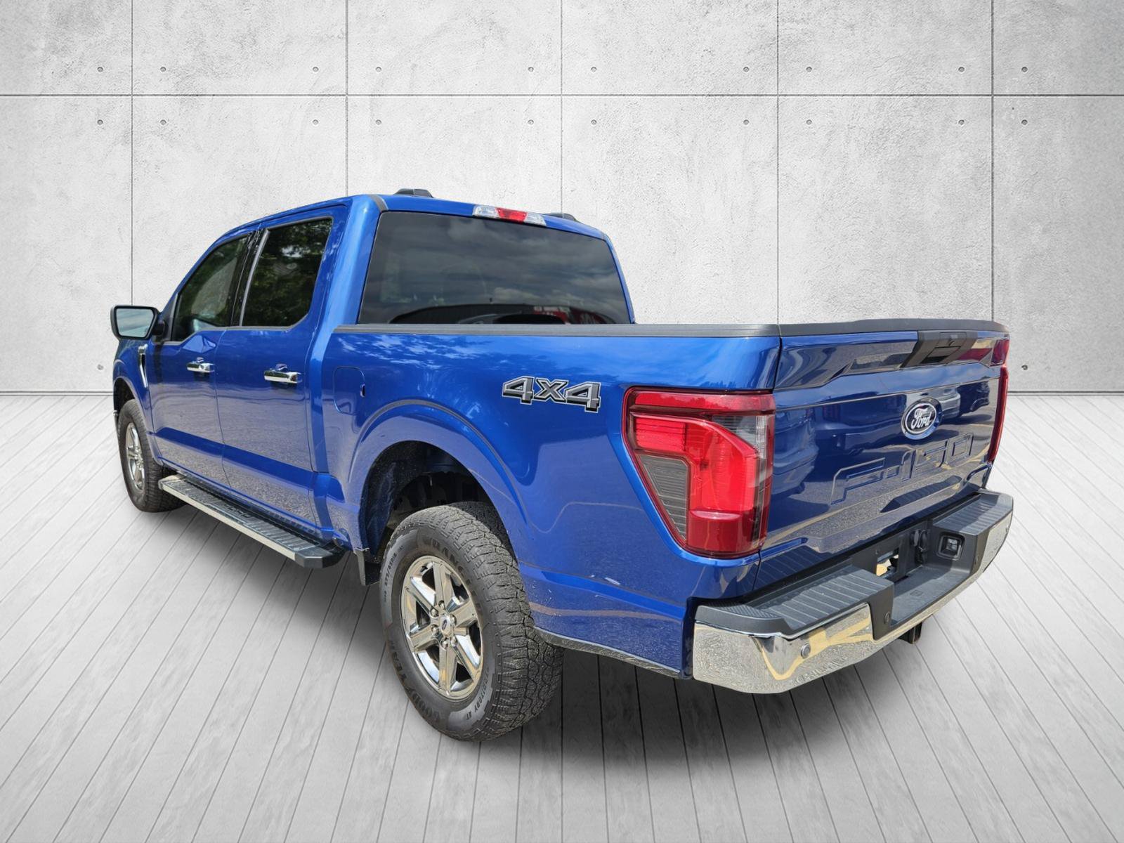 Used 2025 Ford F150 XLT w/ Equipment Group 301A Standard AWD/4WD image 9