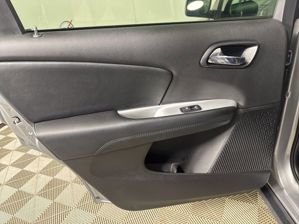 Used 2019 Dodge Journey SE w/ Connectivity Group image 25