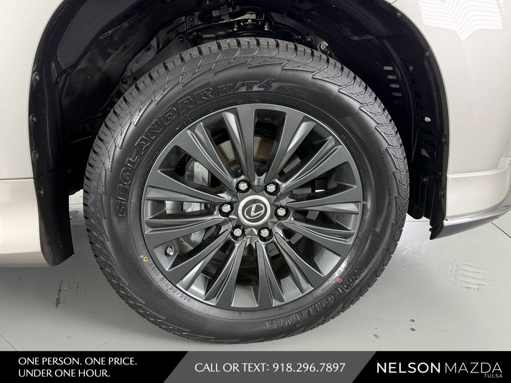 Used 2020 Lexus GX 460 Luxury w/ Luxury Sport Package AWD/4WD image 14