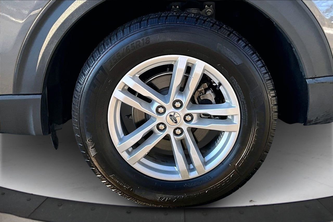 Used 2021 Ford Explorer XLT w/ Class III Trailer Tow Package image 34