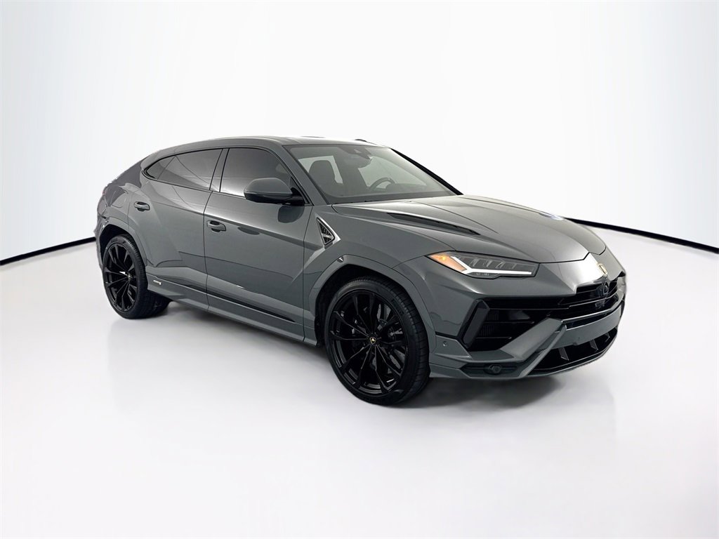 Used 2024 Lamborghini Urus S image 3