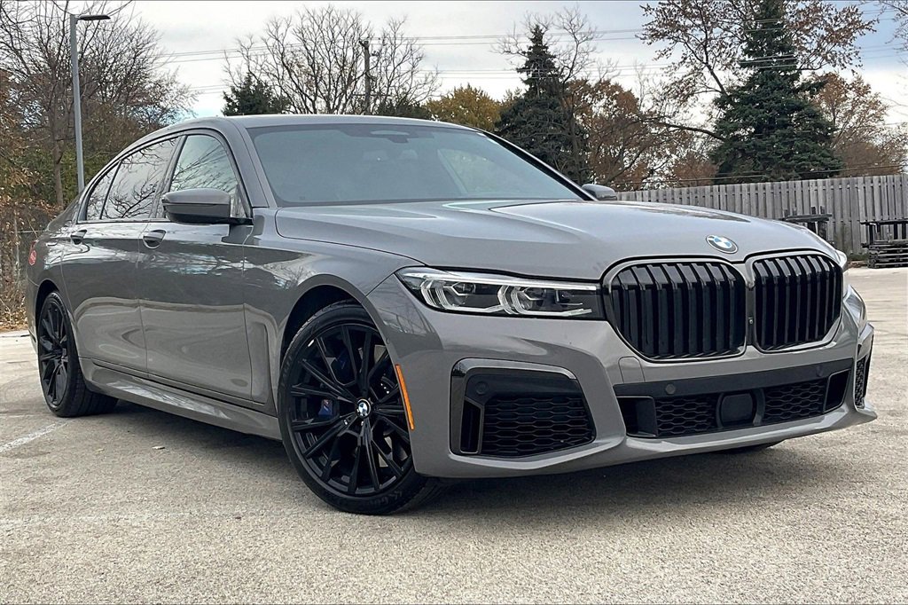 Used 2022 BMW 750i xDrive w/ Executive Package image 34