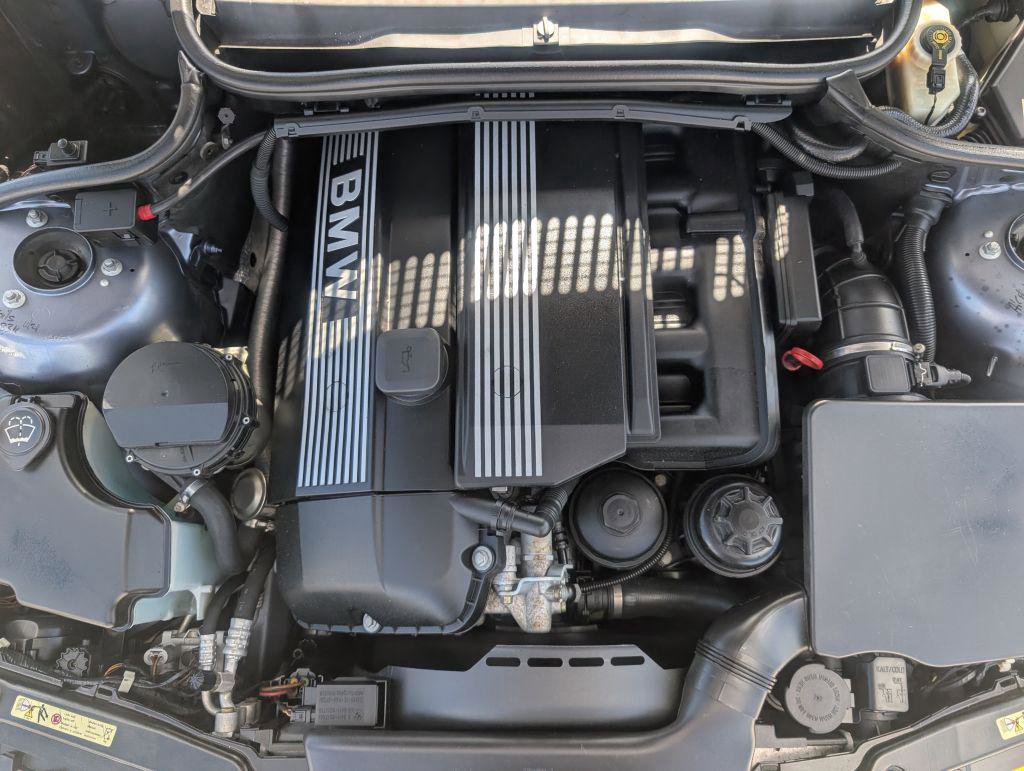 Used 2003 BMW 330Ci Convertible image 26