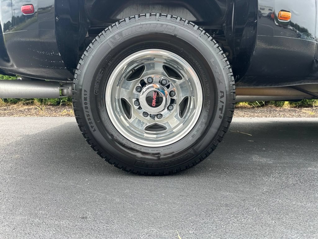 Used 2015 GMC Sierra 3500 Denali w/ Duramax Plus Package AWD/4WD image 40