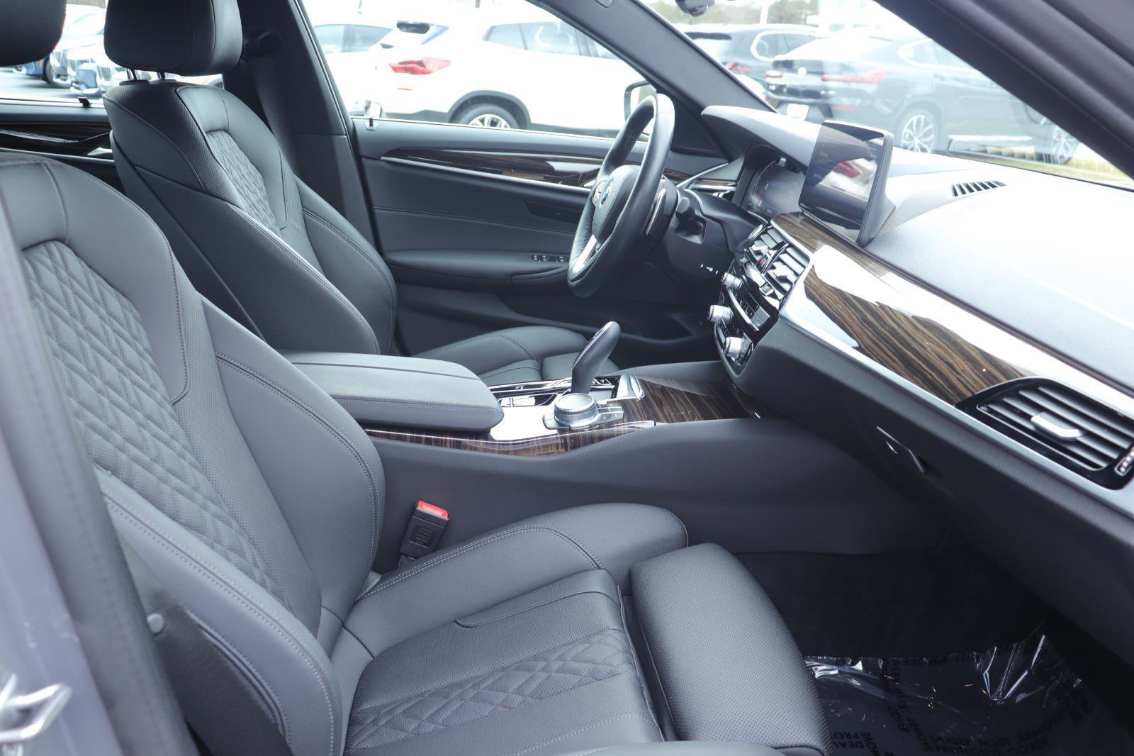 Certified 2022 BMW 540i image 17