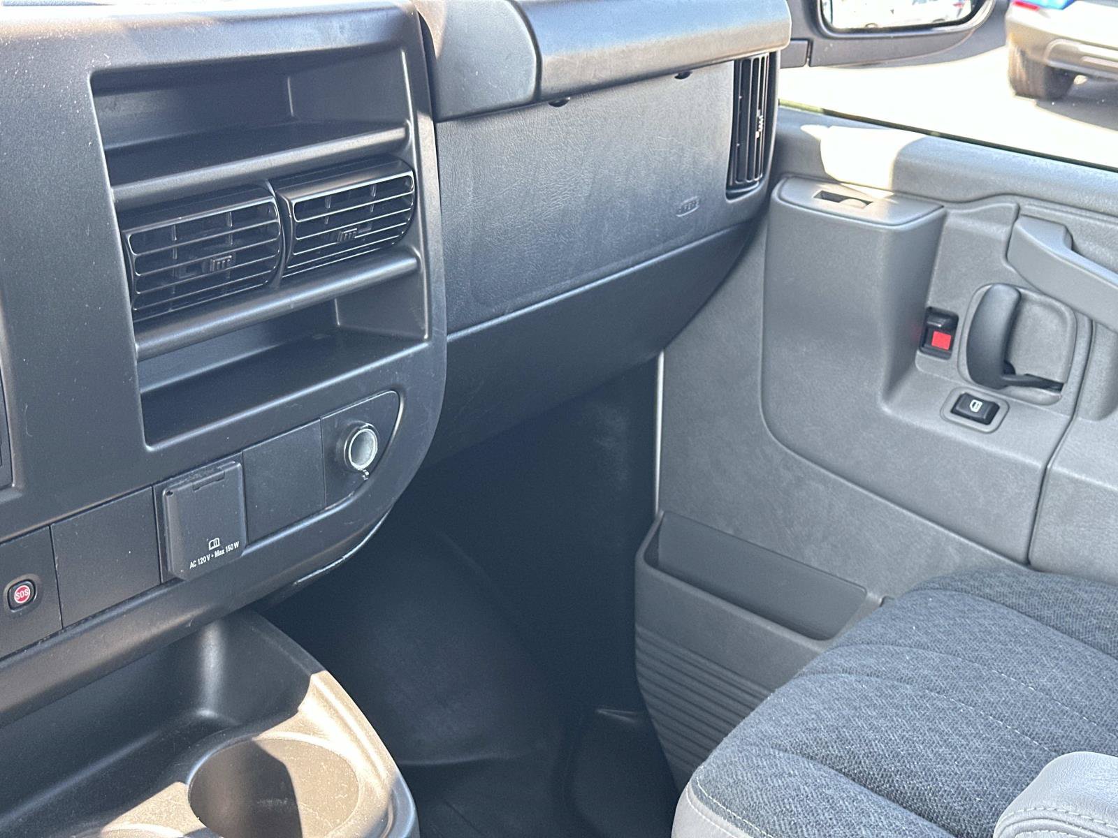 Certified 2025 Chevrolet Express 2500 w/ Driver Convenience Package RWD image 28