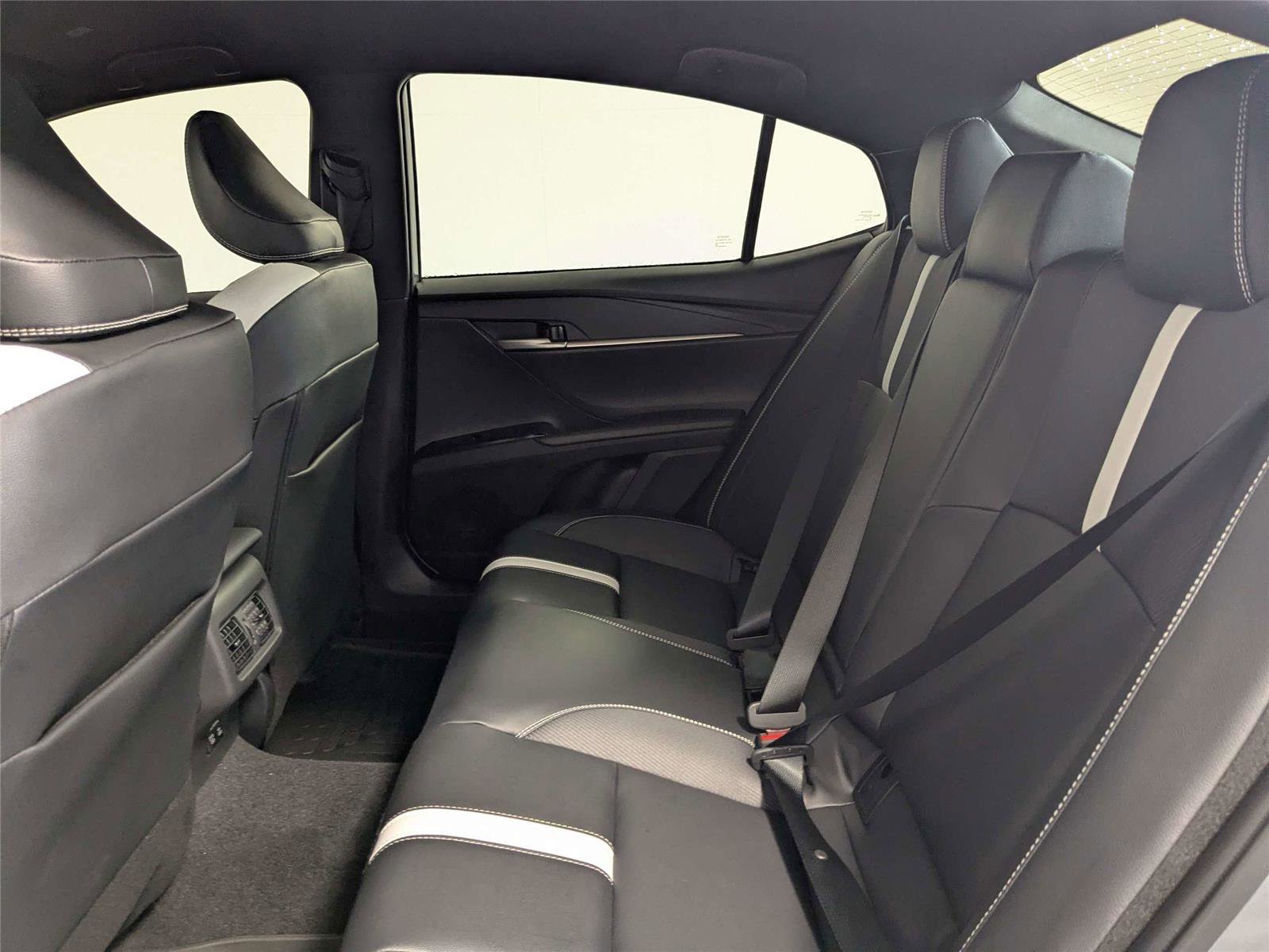 New 2026 Toyota Camry SE FWD image 21
