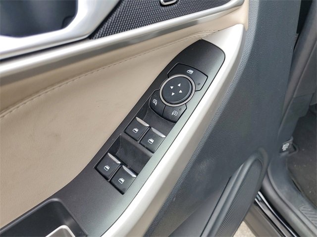 Used 2023 Ford Explorer XLT w/ Equipment Group 202A image 17