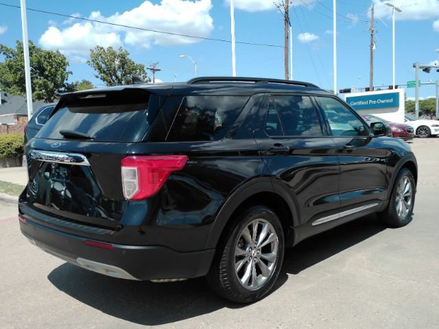 Used 2023 Ford Explorer XLT w/ Equipment Group 202A RWD image 9