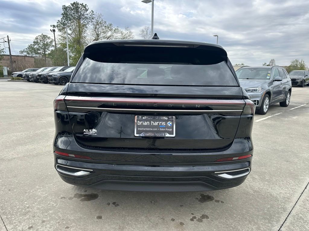 Used 2025 Lincoln Nautilus Reserve image 4