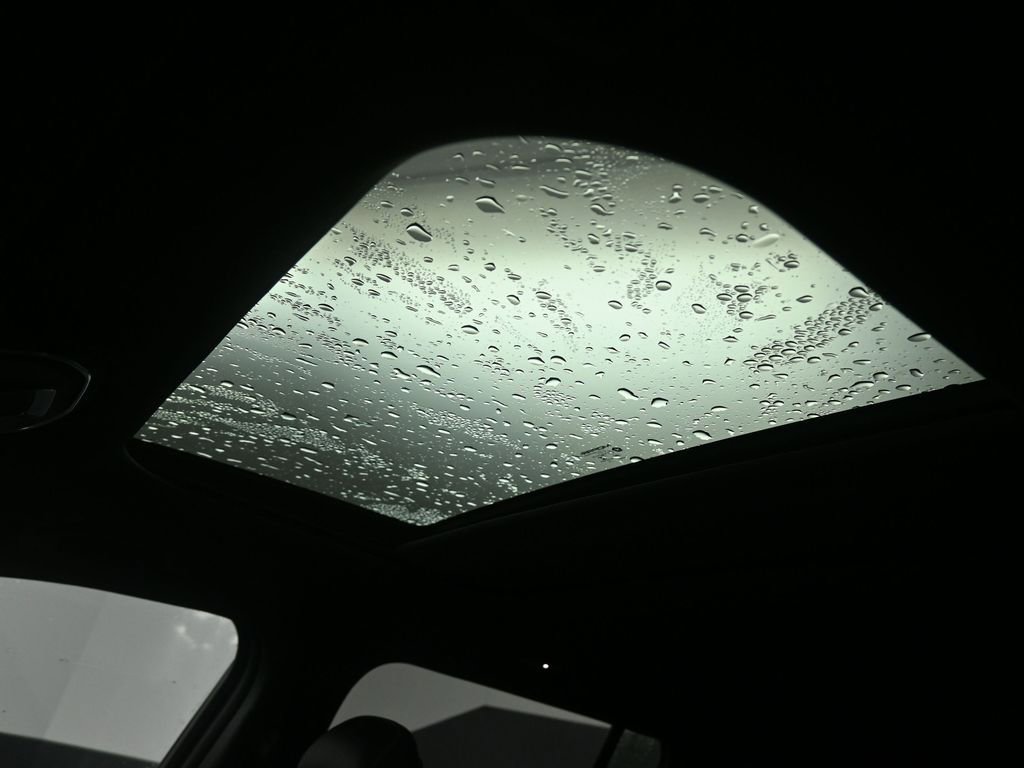 New 2026 Jeep Grand Cherokee Laredo image 14