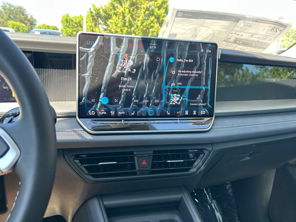 New 2026 Volkswagen Tiguan SE FWD image 33