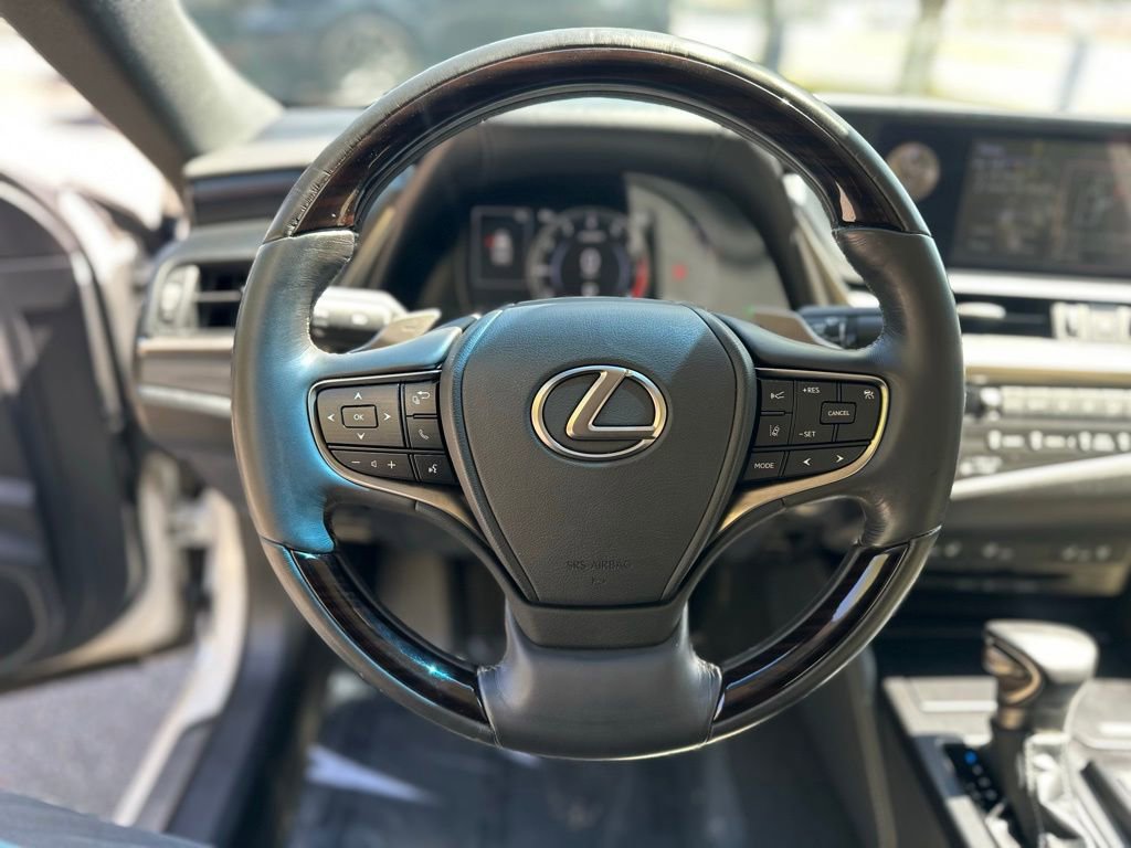 Used 2019 Lexus ES 350 w/ Premium Package FWD image 18