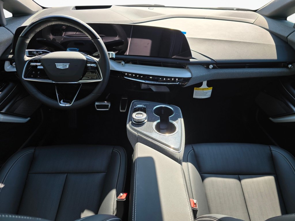 New 2026 Cadillac Optiq Luxury 2 AWD/4WD image 29