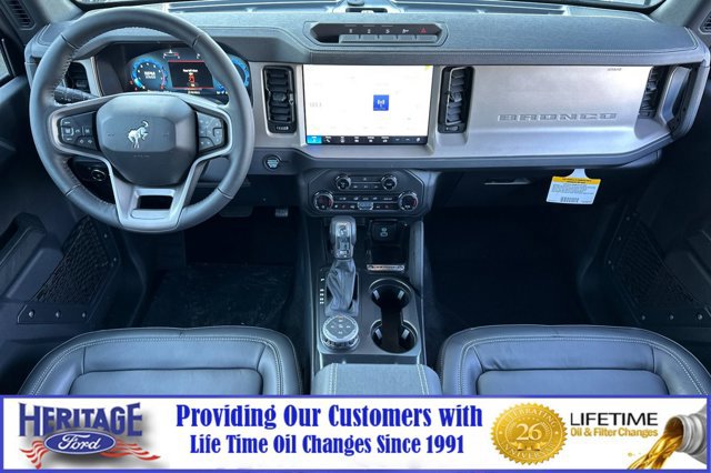 New 2025 Ford Bronco Outer Banks w/ Sasquatch Package image 13