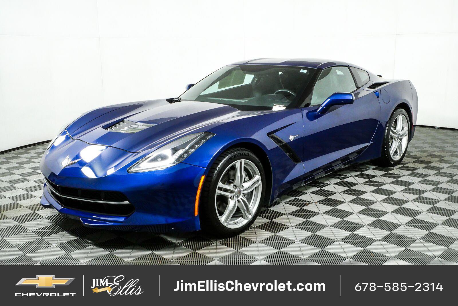 Used 2017 Chevrolet Corvette Stingray Coupe w/ 1LT RWD image 22