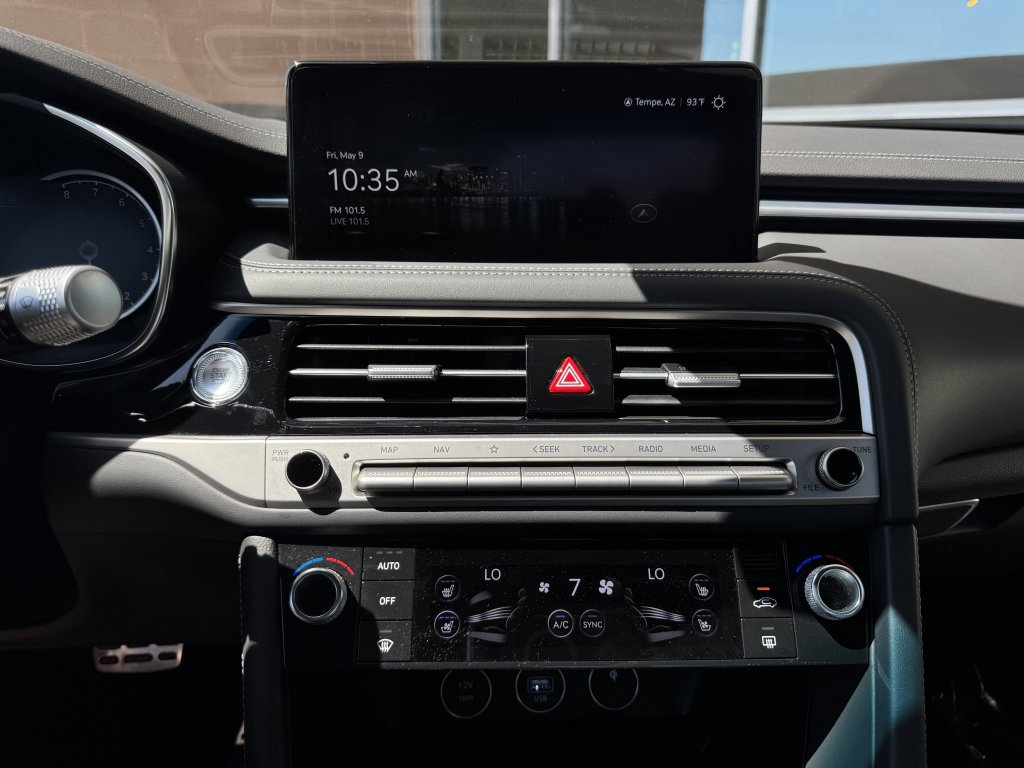 Used 2025 Genesis G70 2.5T w/ Sport Prestige Package image 22