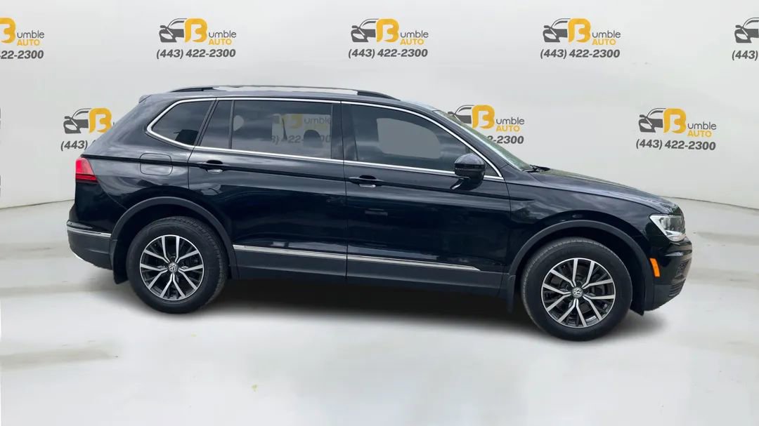 Used 2018 Volkswagen Tiguan SE w/ Panoramic Sunroof Package AWD/4WD image 4