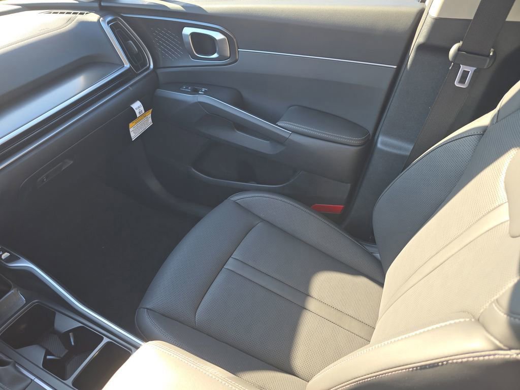Certified 2026 Kia Sorento S FWD image 15