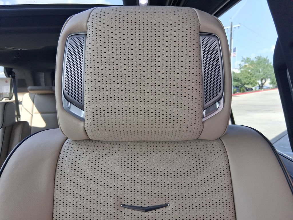 Used 2023 Cadillac Escalade Premium Luxury w/ Performance Package AWD/4WD image 19