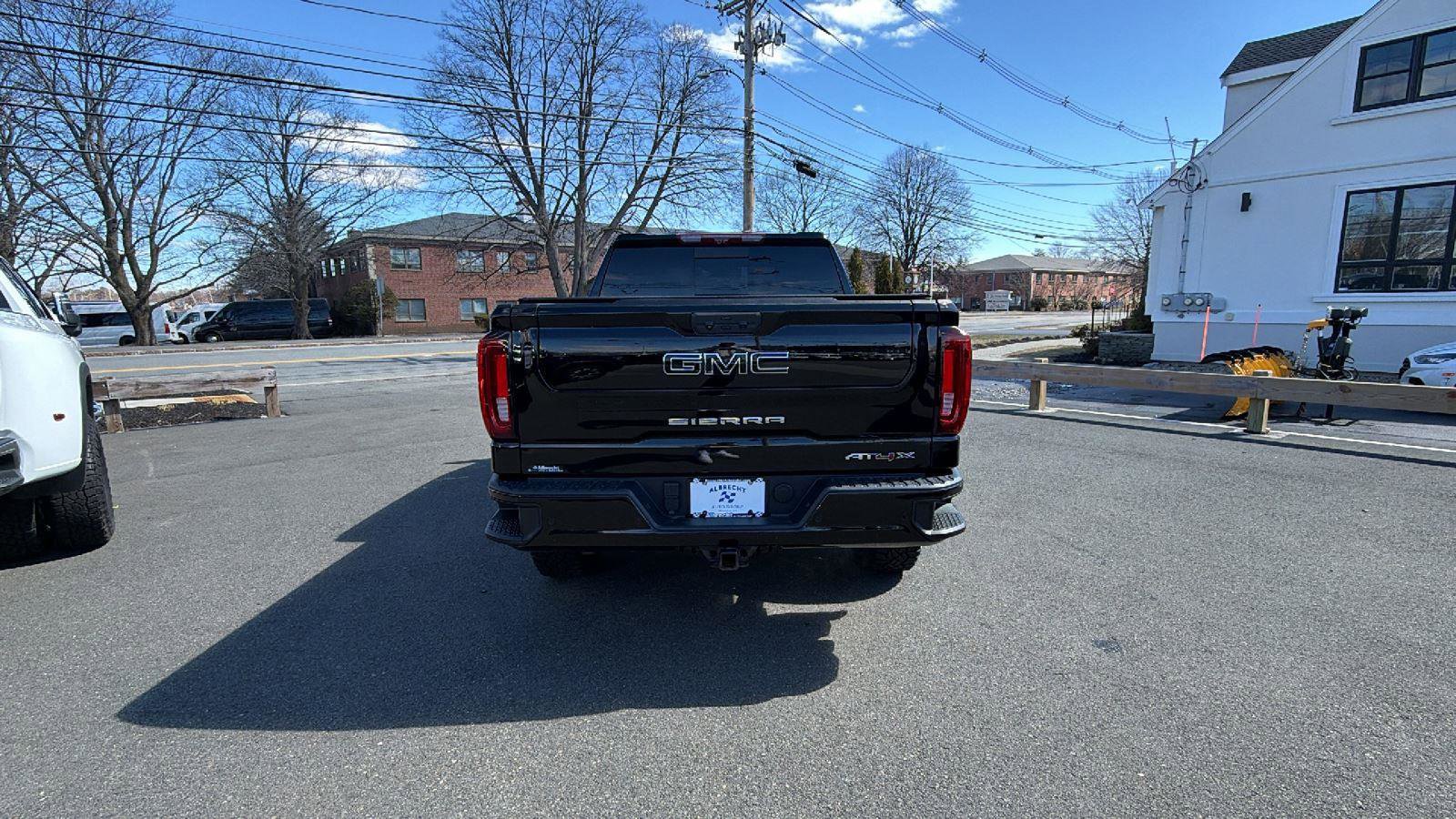 Used 2023 GMC Sierra 1500 AT4X image 6