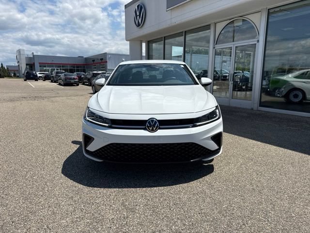Used 2026 Volkswagen Jetta Sport FWD image 3