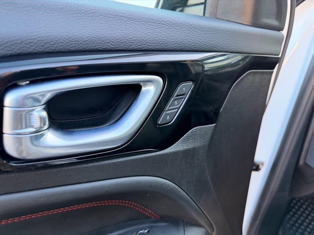 Used 2024 Jeep Compass Trailhawk w/ Trailhawk Elite Group image 14