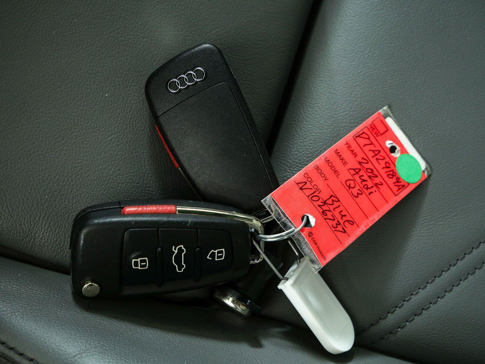 Used 2022 Audi Q3 2.0T Premium Plus w/ Premium Plus Package AWD/4WD image 40