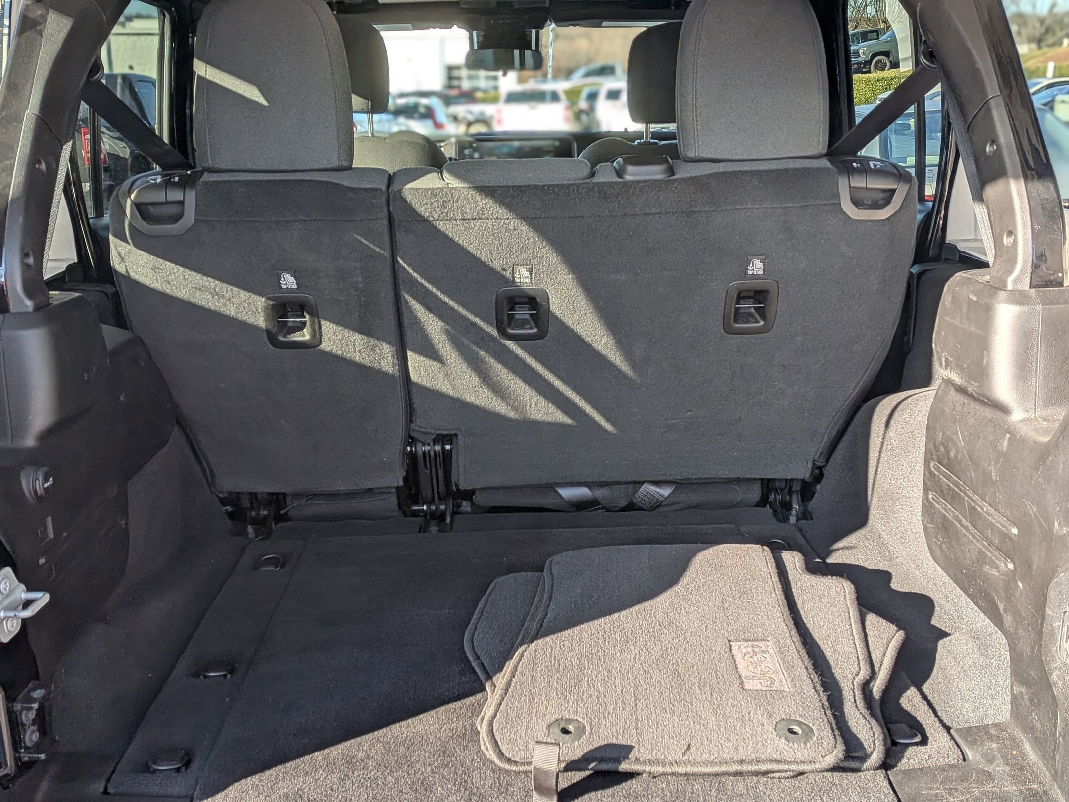 Used 2024 Jeep Wrangler Unlimited Rubicon image 34