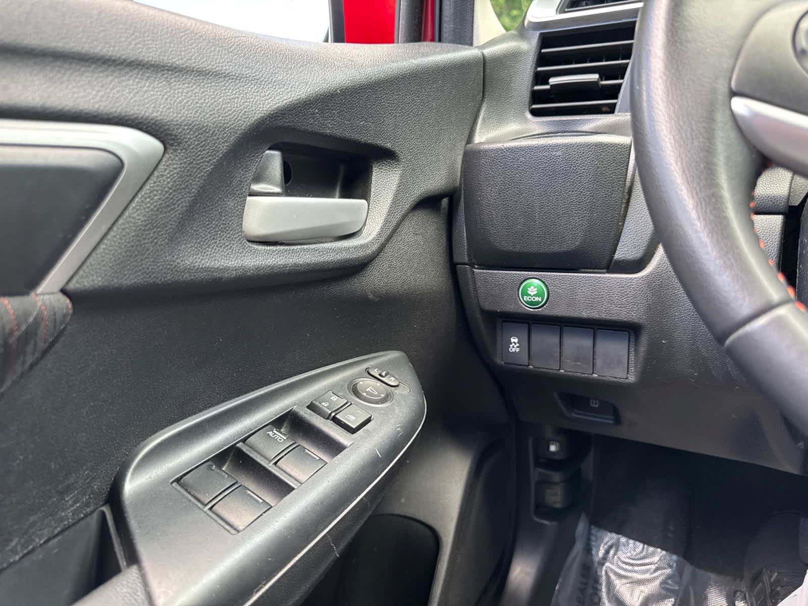 Used 2018 Honda Fit Sport image 22