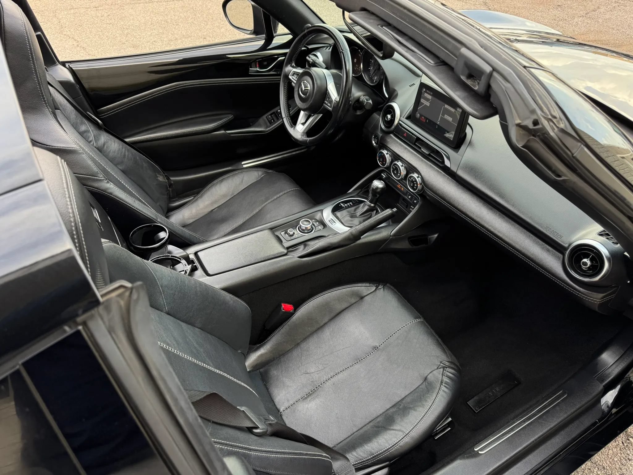Used 2020 MAZDA MX-5 Miata RF Grand Touring RWD image 27