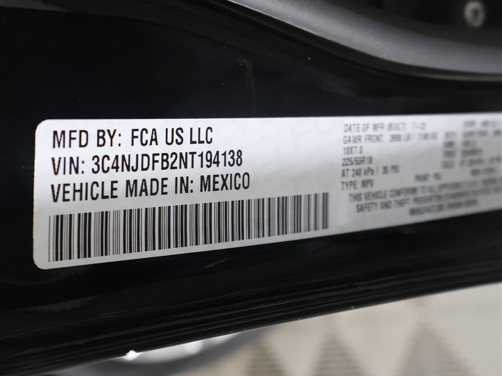 Used 2022 Jeep Compass Latitude AWD/4WD image 47