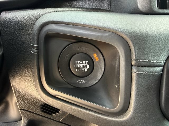 Used 2024 Jeep Wrangler Unlimited Rubicon AWD/4WD image 23