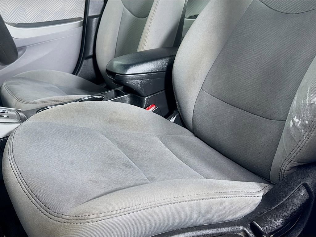 Used 2013 Hyundai Elantra GLS w/ Preferred Pkg image 21