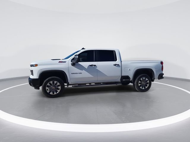 Used 2024 Chevrolet Silverado 2500 Custom w/ Custom Value Package image 4
