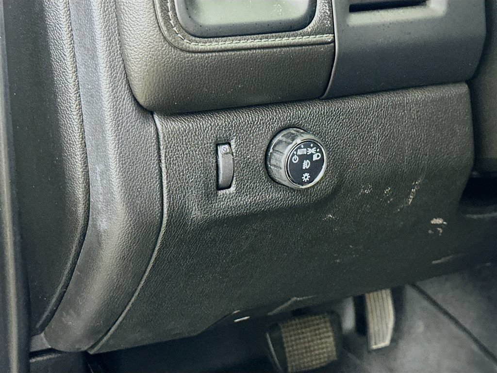 Used 2019 GMC Canyon SLE w/ Elevation Edition RWD image 16