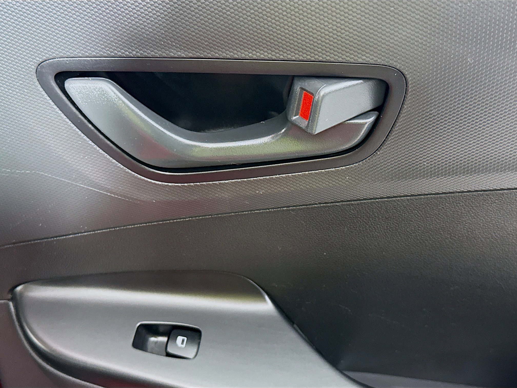 Used 2023 Hyundai Kona SE FWD image 29
