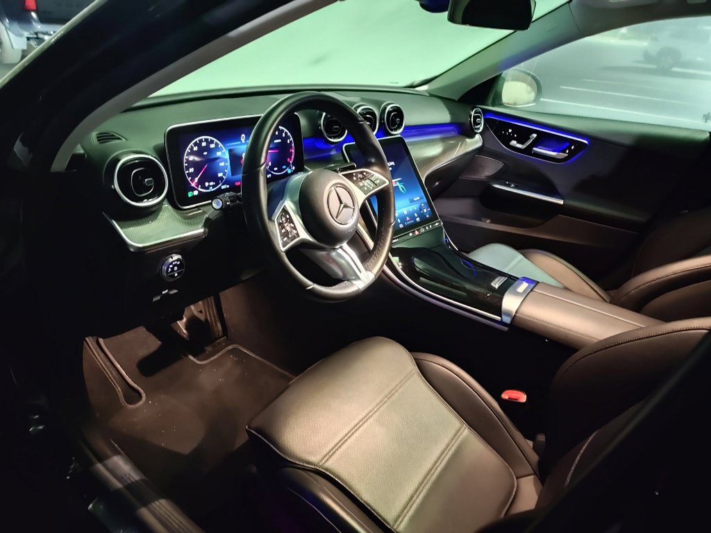 Used 2023 Mercedes-Benz C 300 4MATIC Sedan image 9