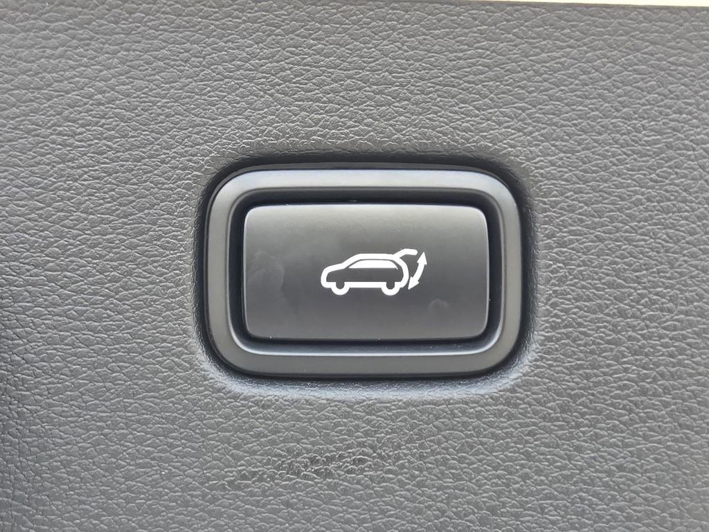 Used 2024 Kia Sportage SX image 13