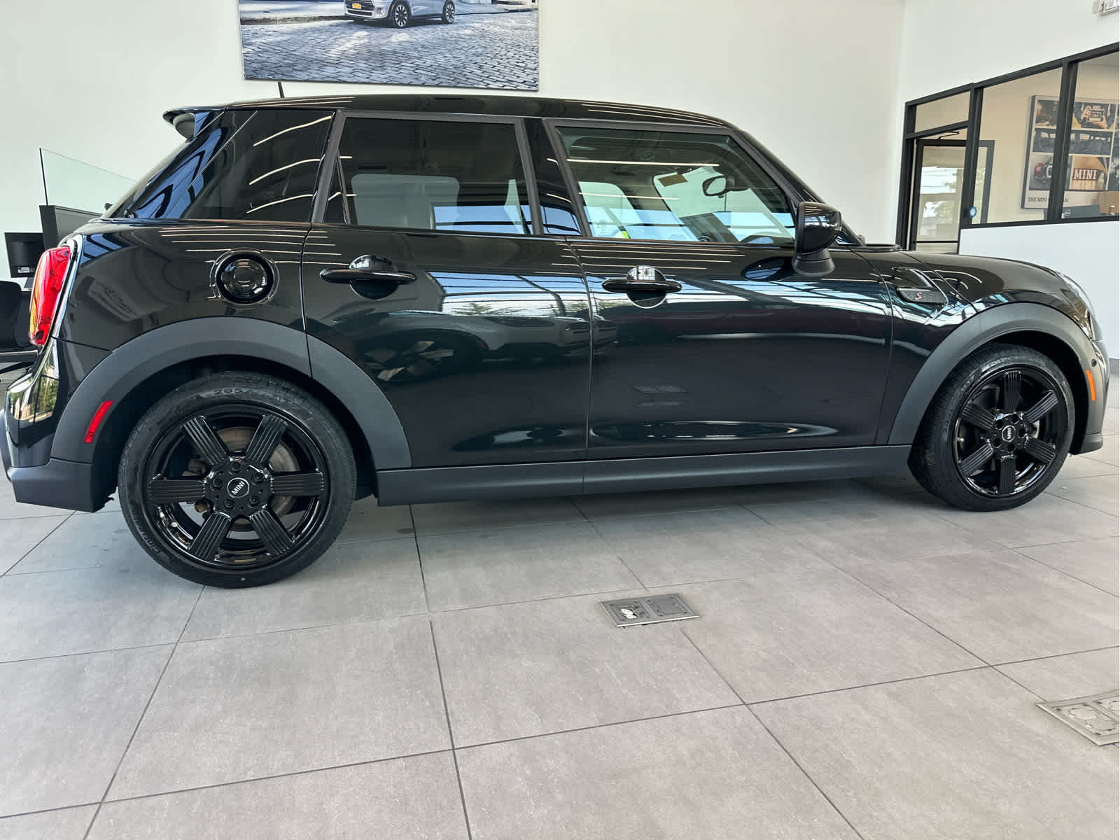 Certified 2024 MINI Cooper S FWD image 3