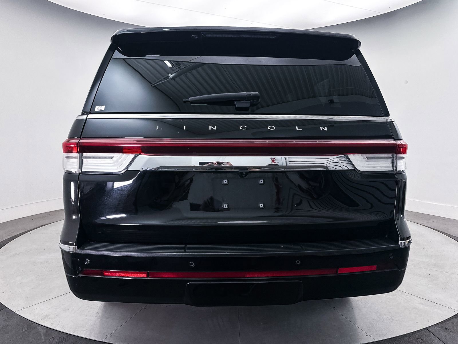 Used 2022 Lincoln Navigator L Reserve AWD/4WD image 16