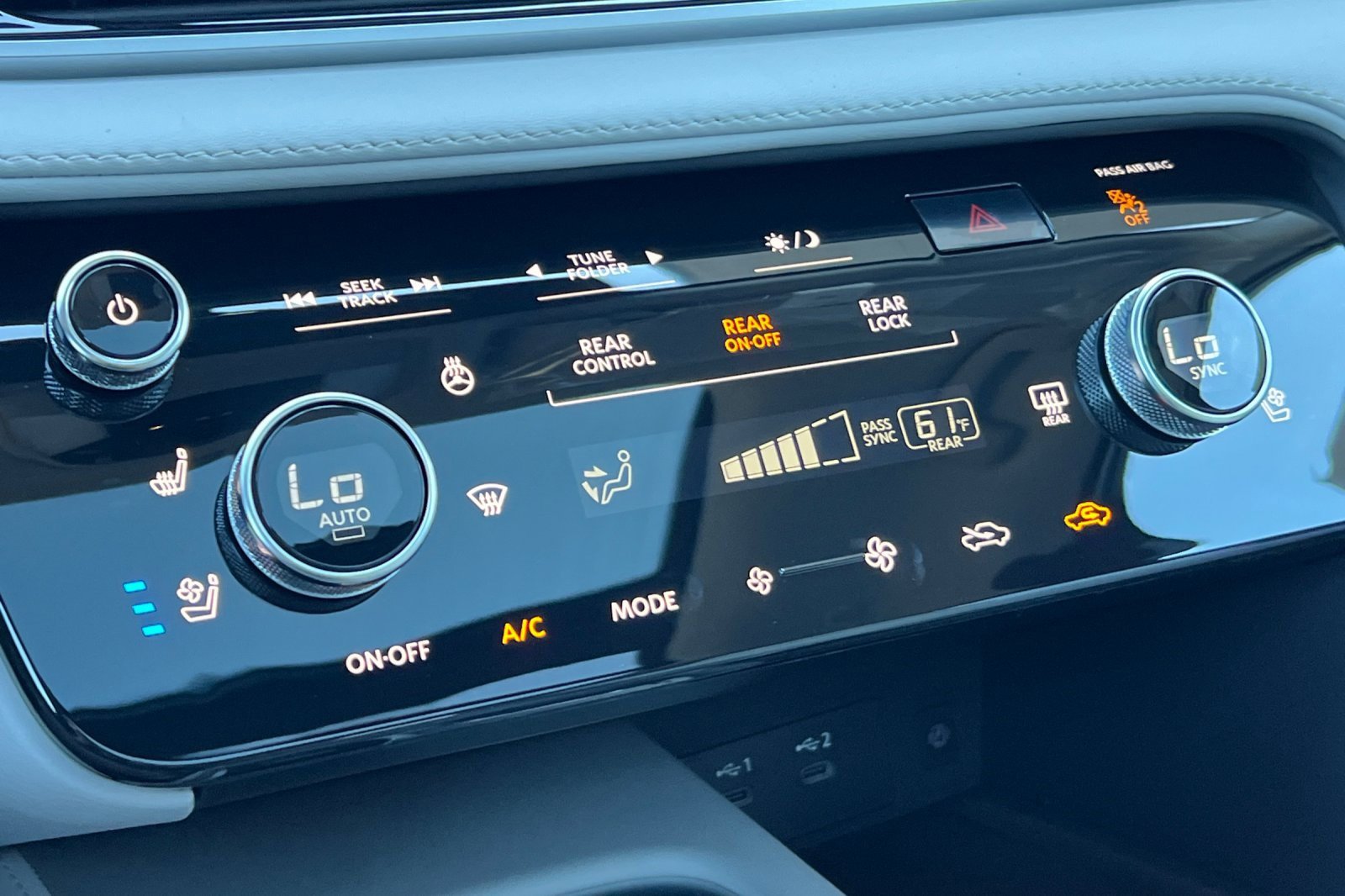 New 2026 INFINITI QX60 Luxe w/ Cargo Package image 24