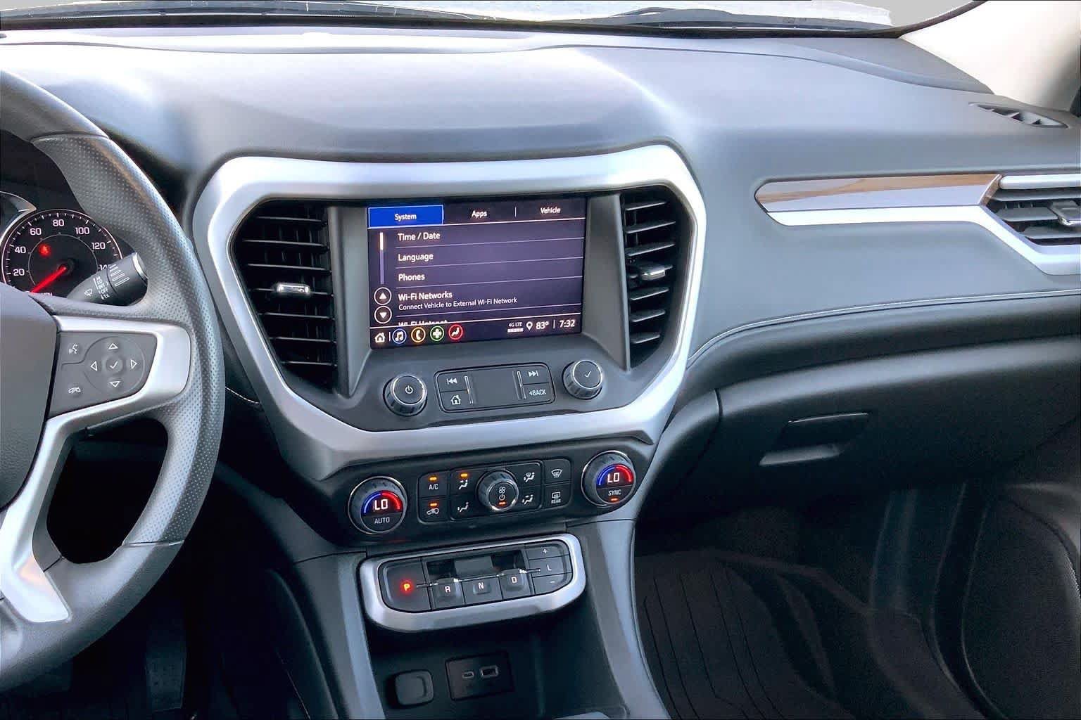 Used 2023 GMC Acadia SLE w/ Driver Convenience Package FWD image 7