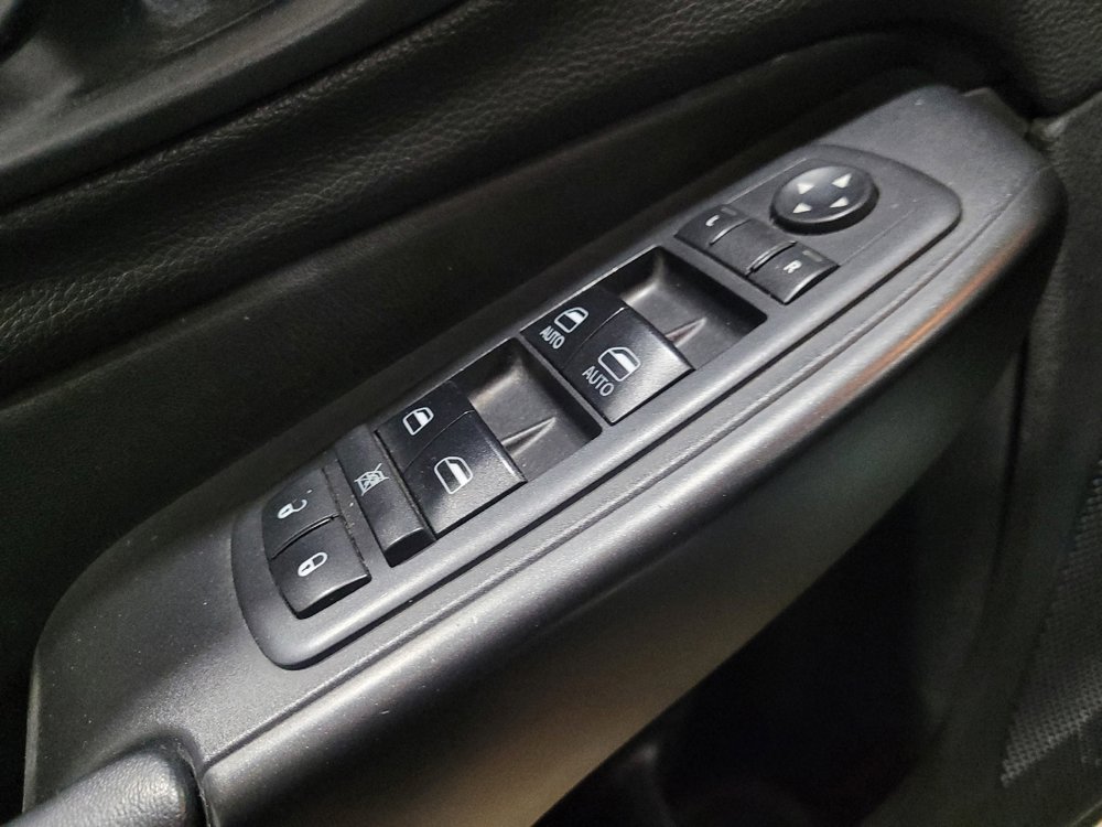 Used 2019 Jeep Cherokee Trailhawk w/ Comfort/Convenience Group image 27