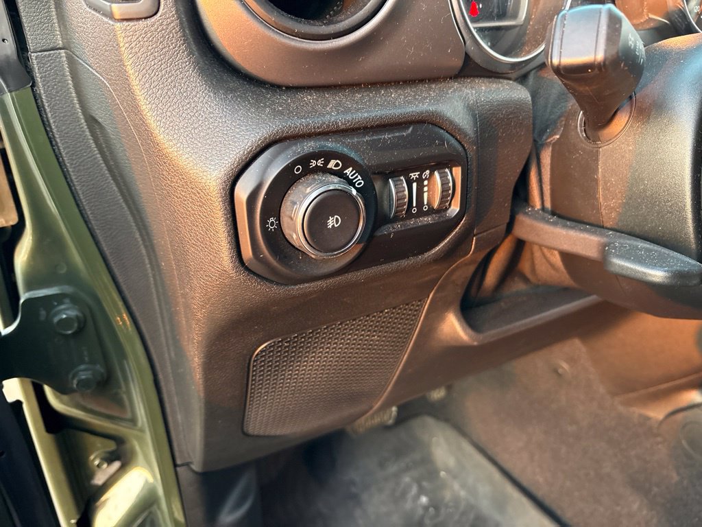 Used 2021 Jeep Wrangler Unlimited Sport AWD/4WD image 16