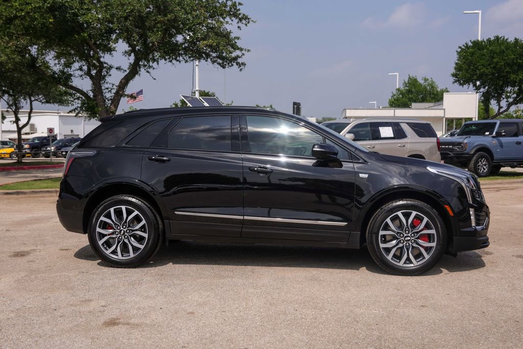 Certified 2024 Cadillac XT5 Sportv w/ Technology Package AWD/4WD image 5